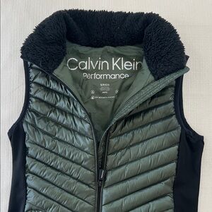 Calvin Klein Quilted Olive Green & Black Sherpa-Trim Vest